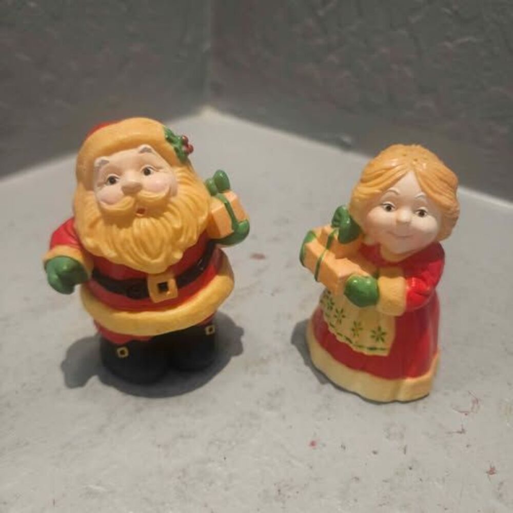 Vintage Hallmark Santa and Mrs. Claus Salt and Pepper Shakers
